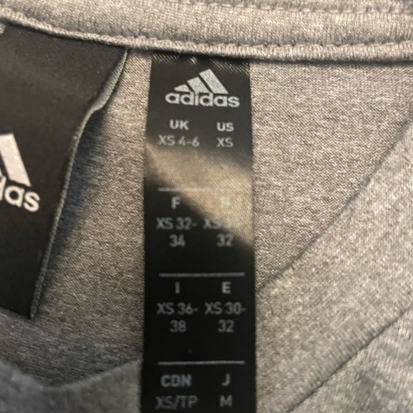 NWOT Adidas Twist Front Tank Gray Size XS - Picture 10 of 10